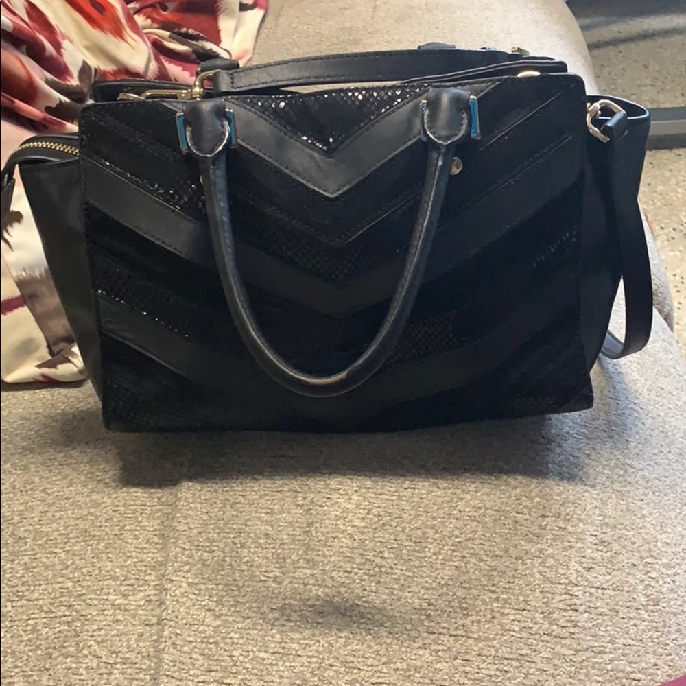 Michael Kors Handbag - Picture 4 of 7